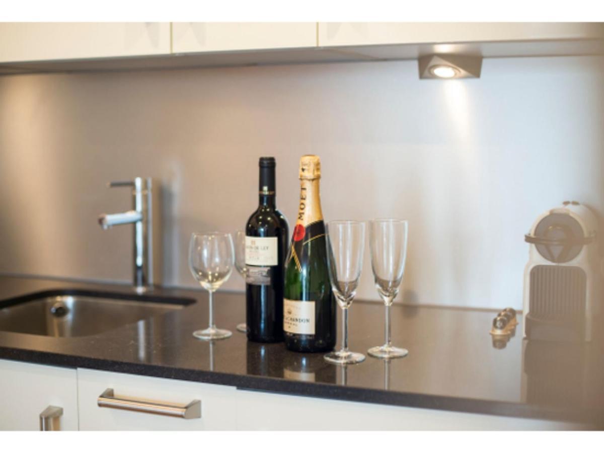 The Most Central Apartment In Кардиф Екстериор снимка
