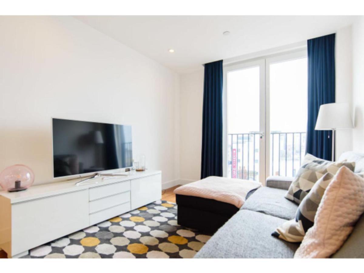 The Most Central Apartment In Кардиф Екстериор снимка
